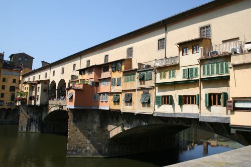 venice bridge houses