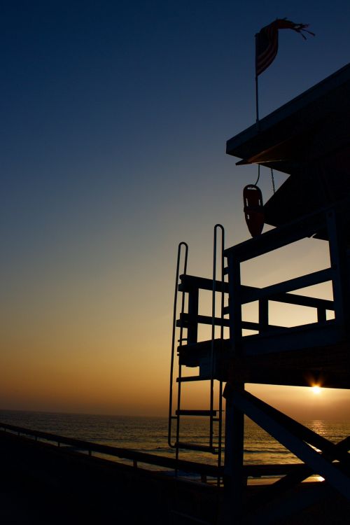 venice beach lifeguard sunset