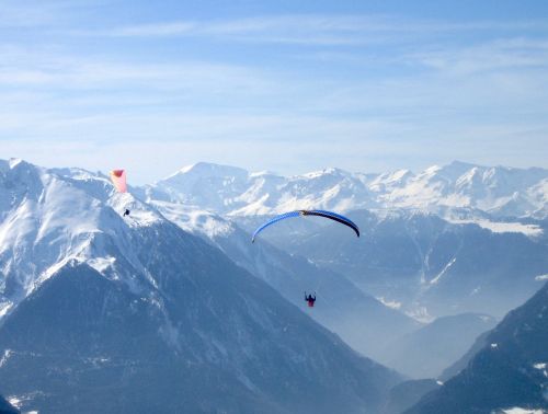 verbier hangglider snow