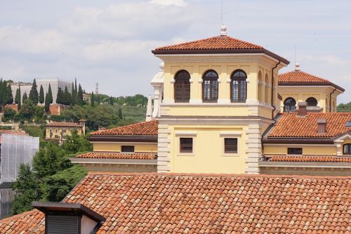 verona italy old town