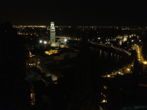 verona city night