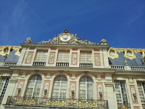 versailles castle sun king