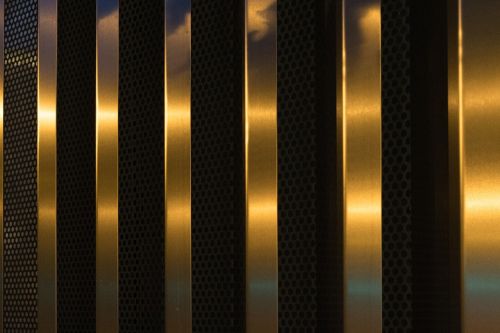 vertical golden metal