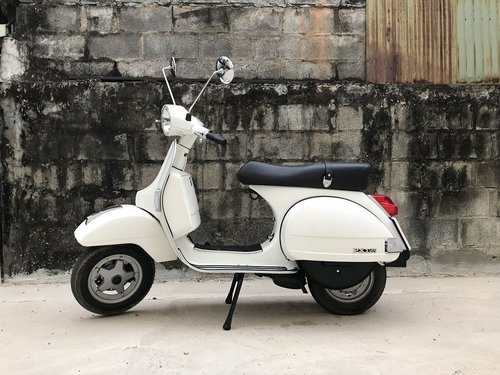 vespa  motorcycle  scooter