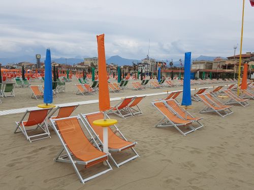 sun loungers viareggio italy