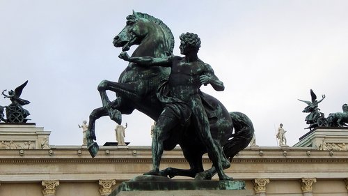 vienna  statue  austria