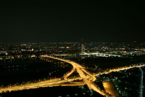 vienna skyline donauturm