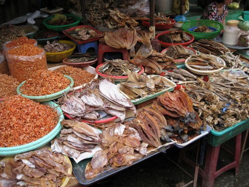 viet nam market fish