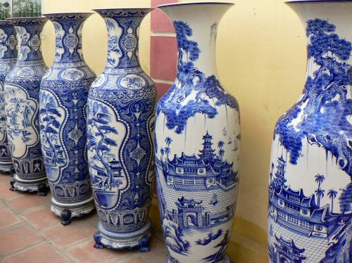 viet nam danang jars