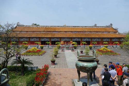 vietnam hue palace