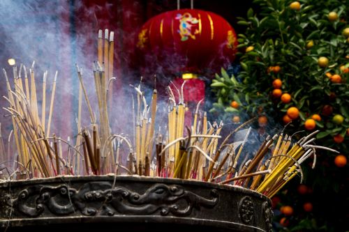 vietnam temple incense sticks