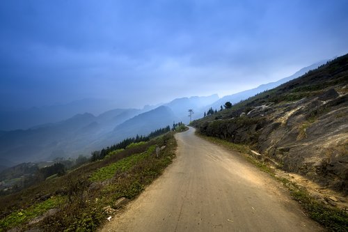 vietnam  ha giang  street