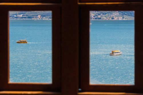 view lake ships