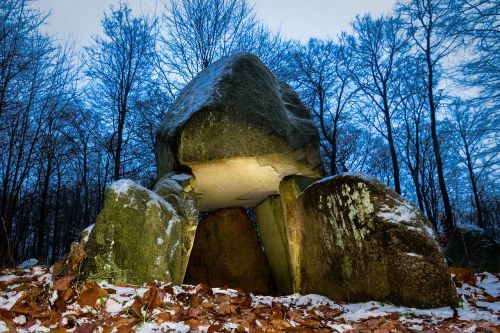 viking burial stone