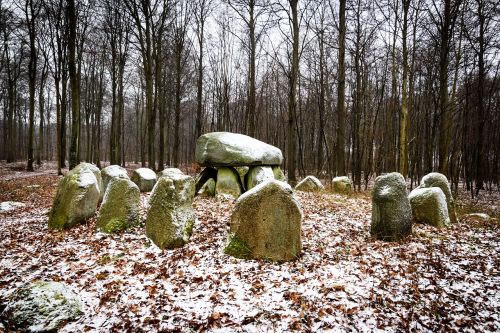 viking burial stone