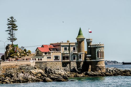 viña del mar castle blue sea