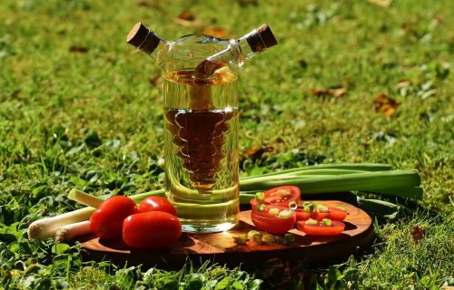 vinegar oil tomatoes