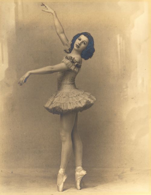 vintage retro ballerina