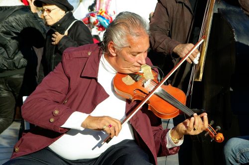 violinist street musician violin