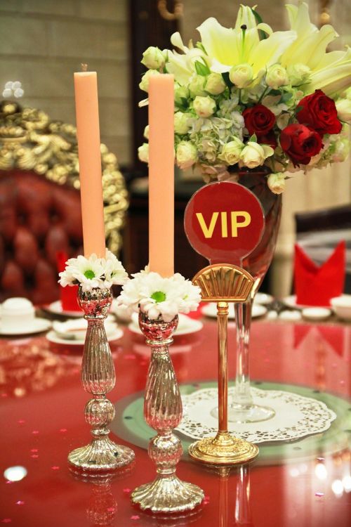 vip table dining table setting