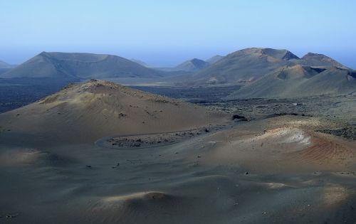 volcanic landscape lanzarote timanfaya