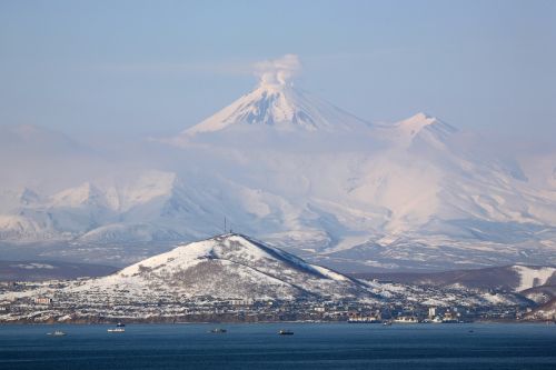 volcano bay kamchatka