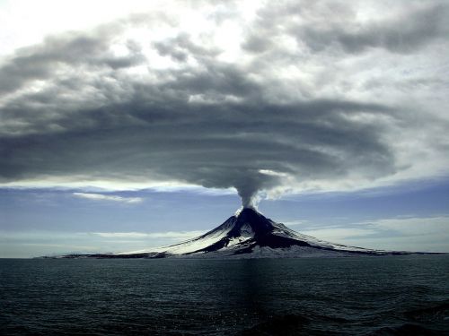volcano erupting landscape scenic