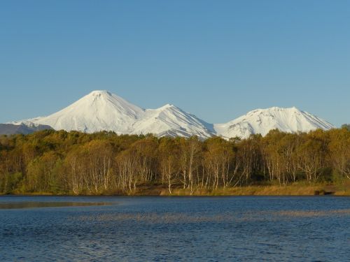 volcanoes snowy mountains vertices