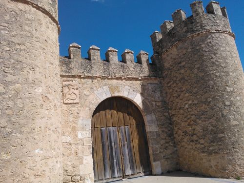 wall castle donjon