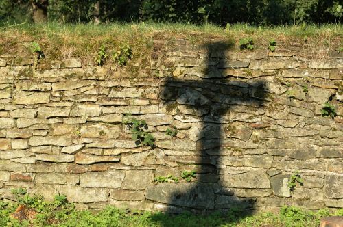 wall stone shadow