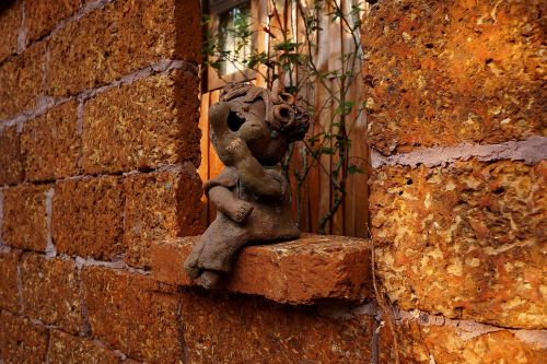 wall sculpture brickwork