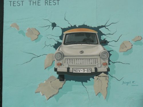 wall berlin art
