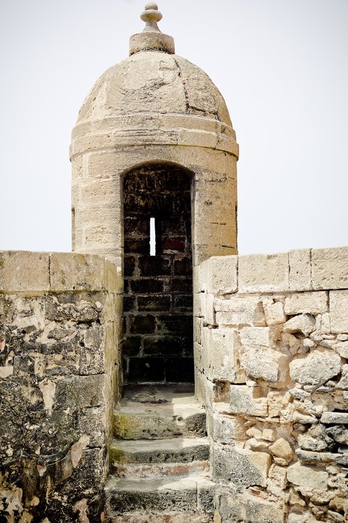 wall  tower  turret