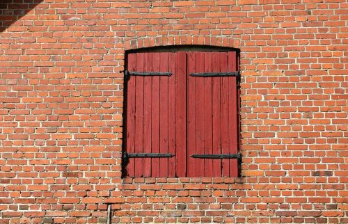 wall brick gap