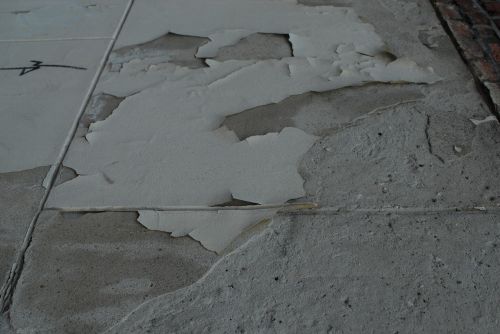 wall cracks concrete