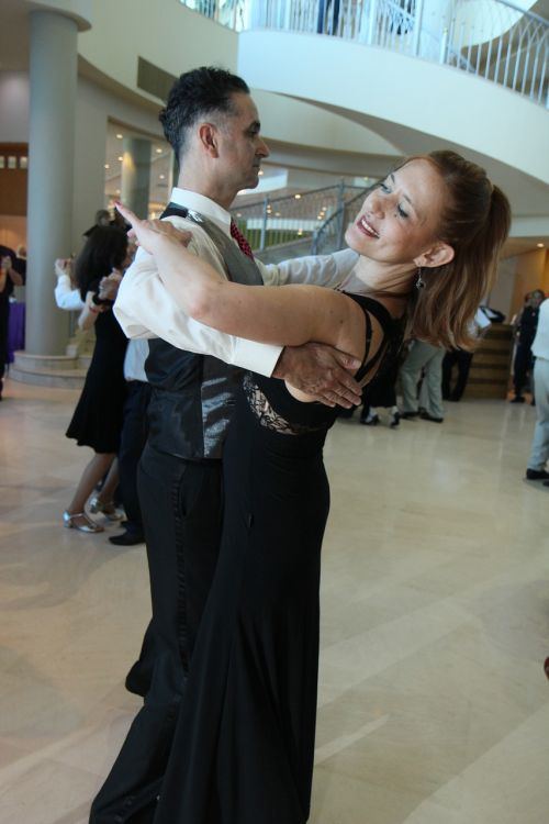 waltz tango dance