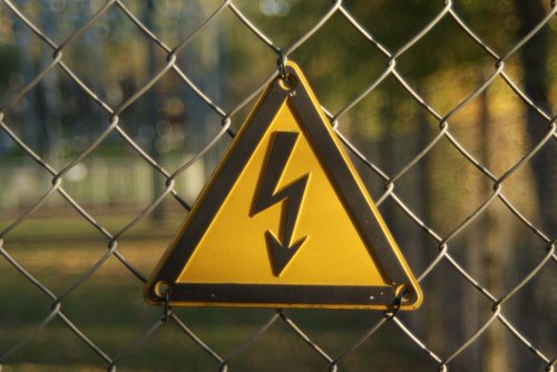 warnschild  high voltage  danger of death