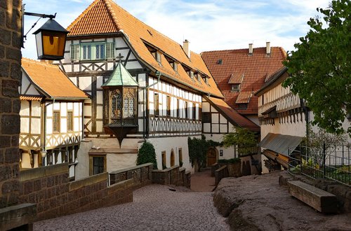 wartburg castle  reformation  courtyard