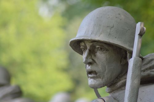 washington monument soldier