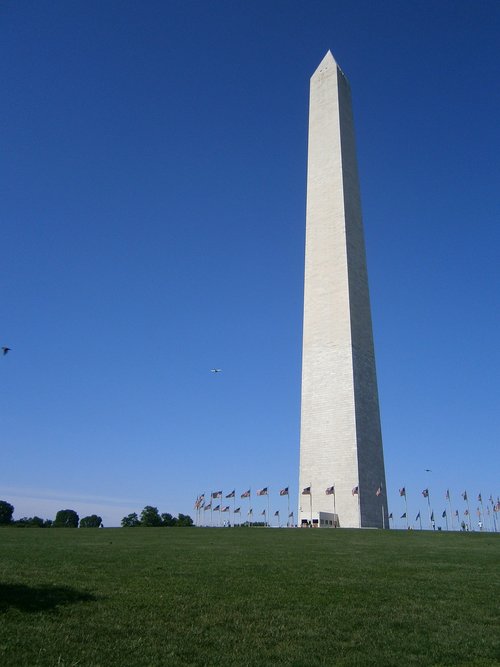 washington  monument  tall