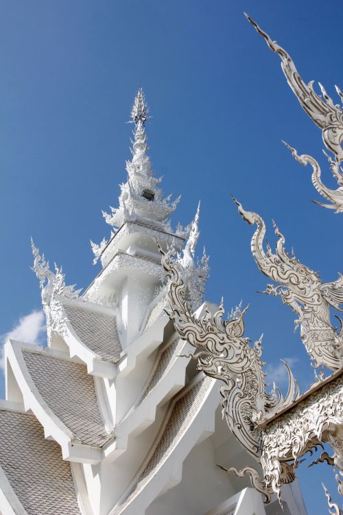 wat rong khun temple thailand