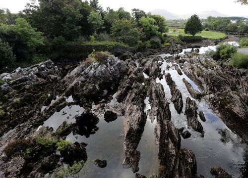 river ireland inner conflict