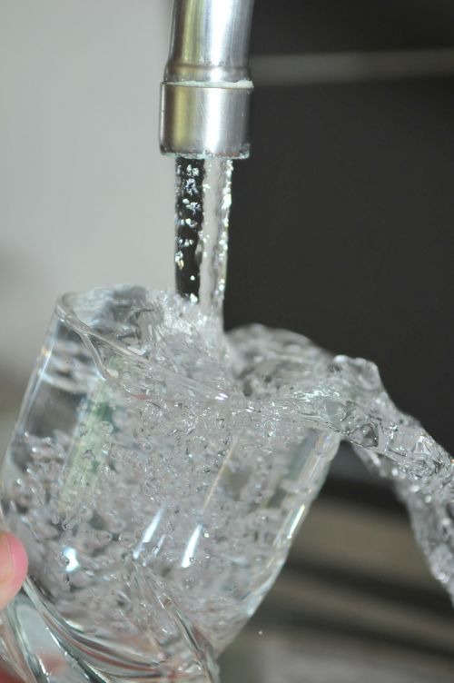 water glass faucet