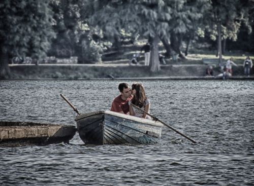 water boat couple