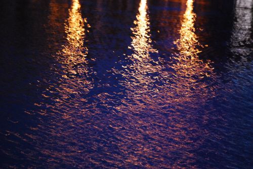 water light reflection
