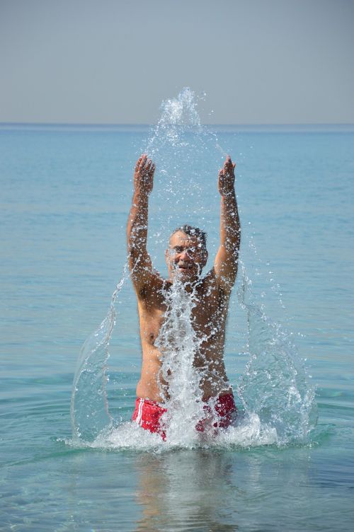 water inject water splashes