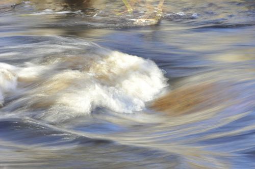 water flowing whitewater