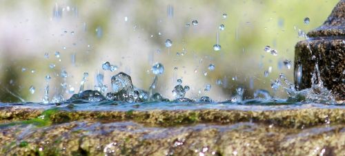 water fountain drops