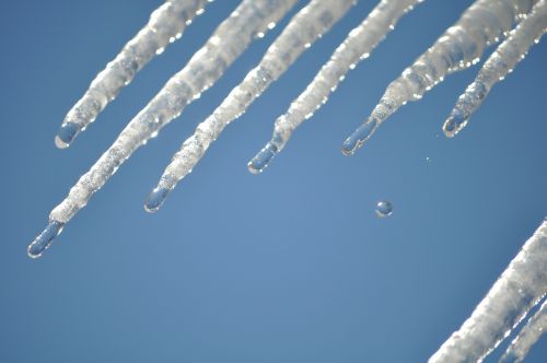 water drip frozen