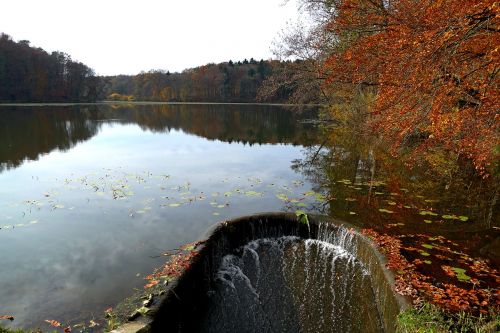 water fall river